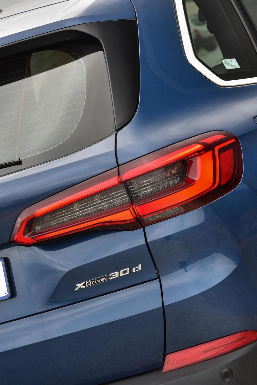 Детали экстерьера BMW X5 xDrive30d (G05) 2018 года  (ZA) (фото 14 из 30)